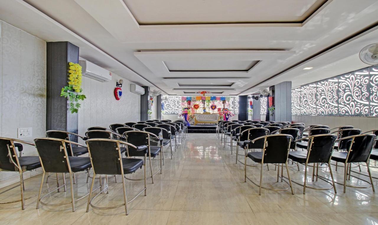 Treebo Trend Wedding Bells Kanpur Hotel Ngoại thất bức ảnh