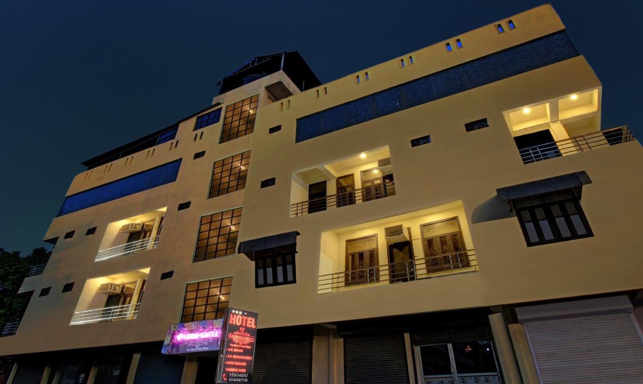 Treebo Trend Wedding Bells Kanpur Hotel Ngoại thất bức ảnh