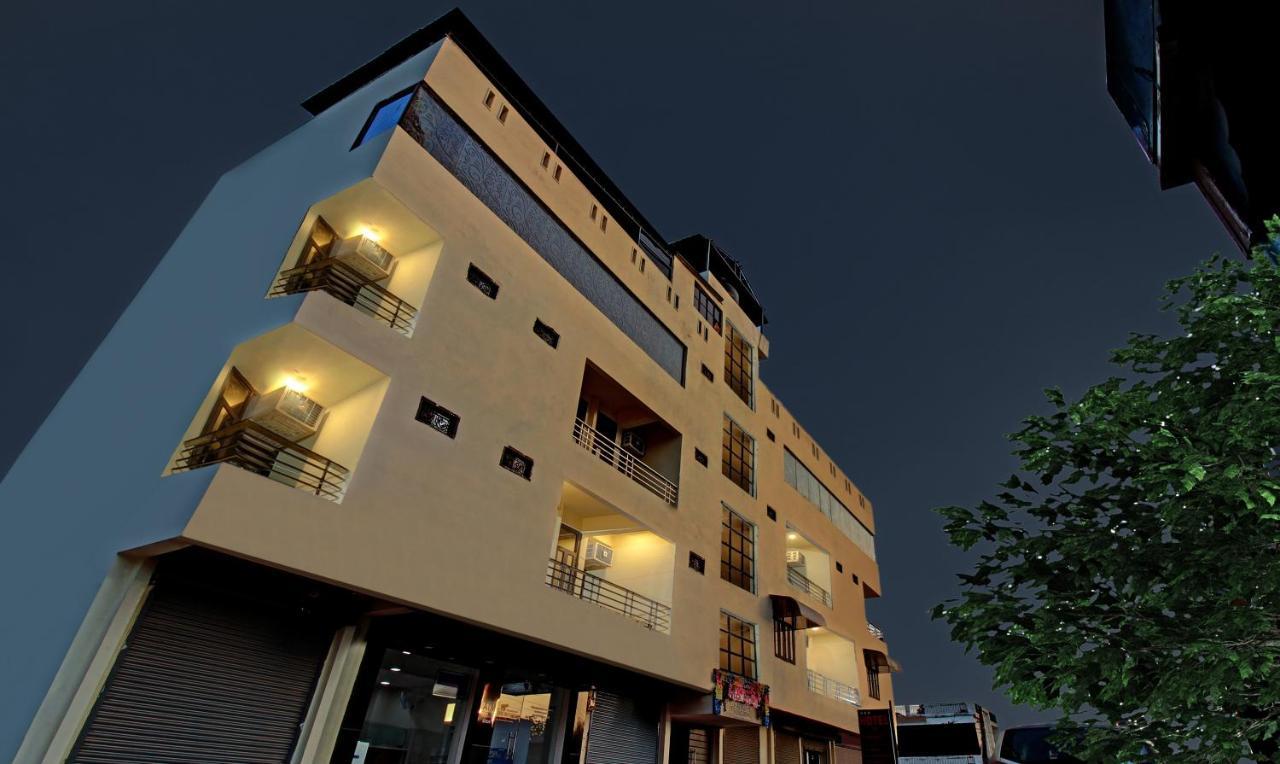 Treebo Trend Wedding Bells Kanpur Hotel Ngoại thất bức ảnh