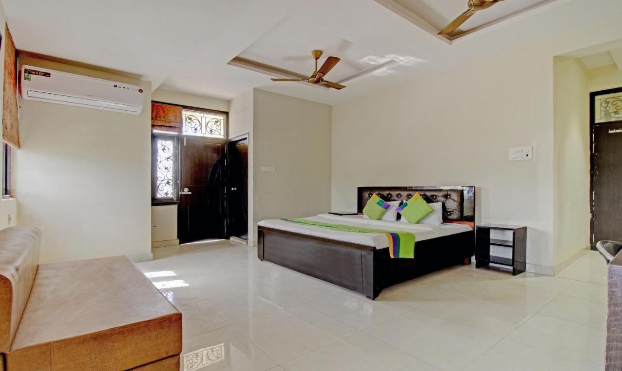Treebo Trend Wedding Bells Kanpur Hotel Ngoại thất bức ảnh